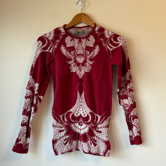 Athleta Tops - Athleta Red/White SpeedLight Tattoo Compression Top Long Sleeve Crew Neck Medium